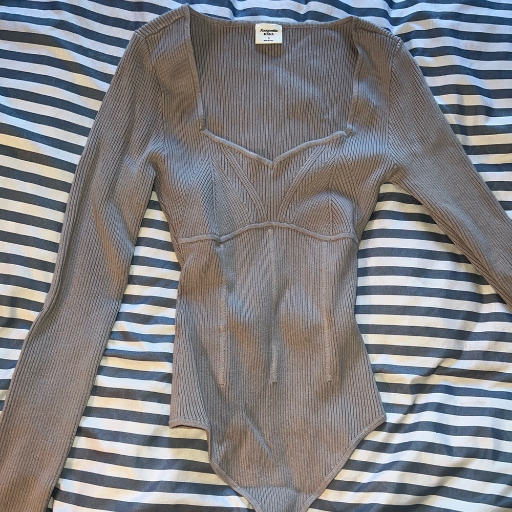 Abercrombie sweetheart sweater bodysuit